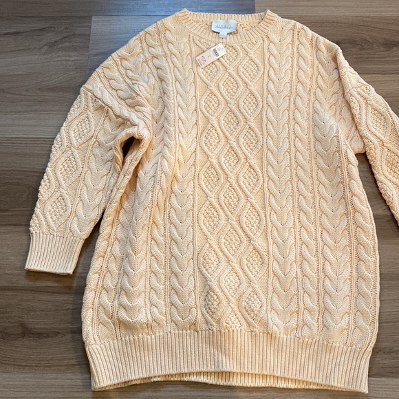 Cable Knit Sweater - Picture 2 of 5